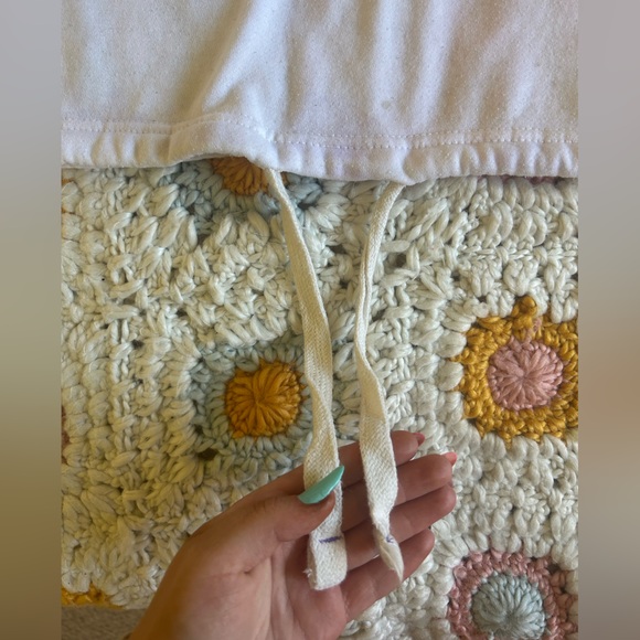 cute quarter zip summer shirt ! ๐ฉต๐ - Picture 8 of 11